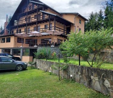 Traisteni House | Pensiunea La Taverna