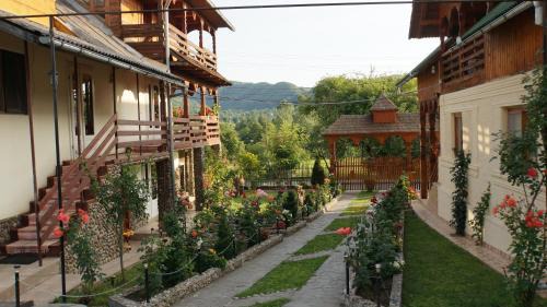 Rohia House | Pensiunea Maria