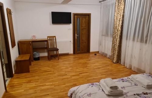 Baia de Fier Hotel | Pensiunea MedAless