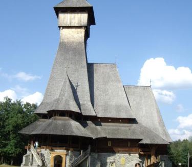 Sapinta House | pensiunea Montana Sapinta