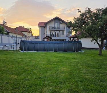 Totesti Villa | Pensiunea Natalia