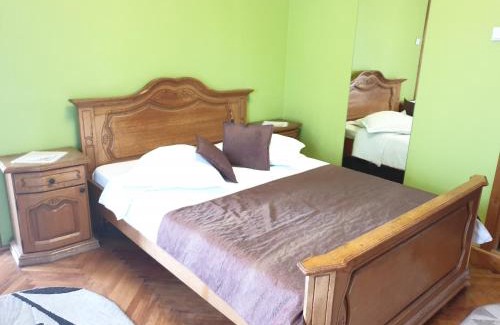 Scheia Bed & Breakfast | Pensiunea ODN