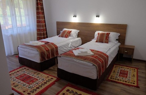 Stramtura House | PENSIUNEA PLAI STRABUN