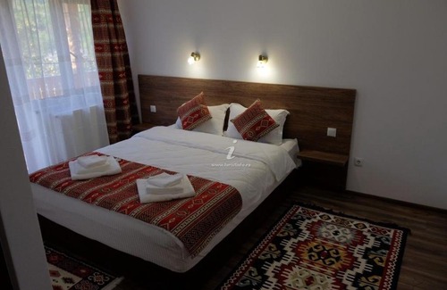 Stramtura House | PENSIUNEA PLAI STRABUN