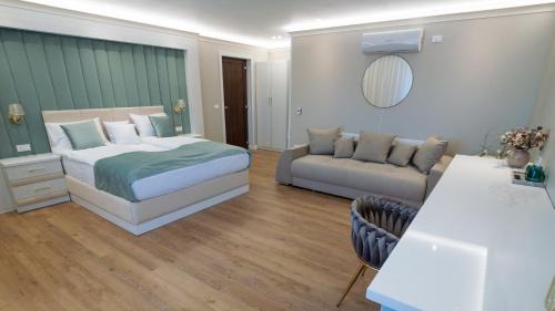 Hateg House | Pensiunea Sarmis Cristal