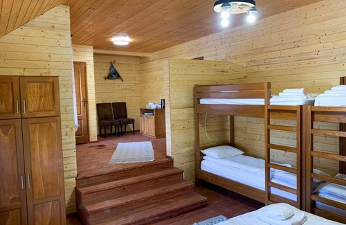 Damuc House | Pensiunea Vânătorul
