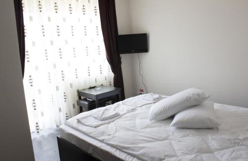 Floresti House | Pensiunea Vidcom