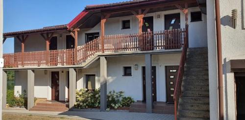 Narty House | Pensjonat u Mietka