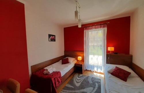 Boleslawow House | Pensjonat Zielone Wzgórze w Bolesławowie