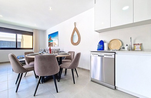 Lo Pagan Apartment | Penthouse with communal pool, close to the sea