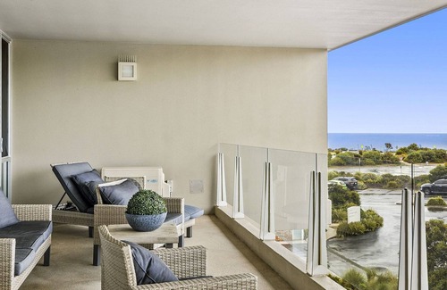 Torquay Apartment | Penthouse 305 located at the Beach front resort