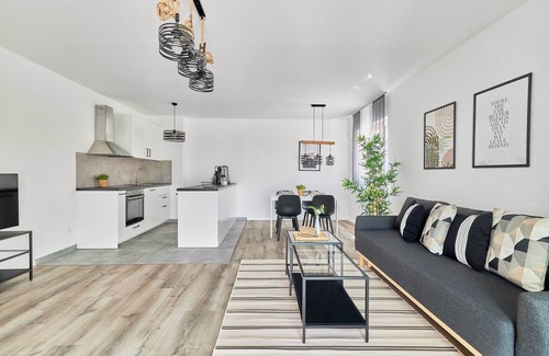 Gartenstadt Apartment | Penthouse apartment in new building with barbecue and Netflix