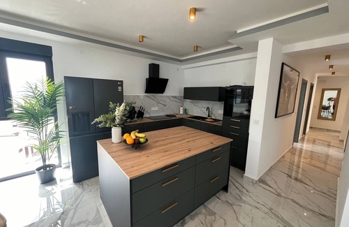 Denovici Apartment | Penthouse/Apartment mit Meerblick in der Bucht von Kotor