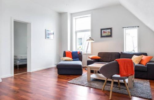 Alesund Apartment | Penthouse by Brosundet, Free Parking Space