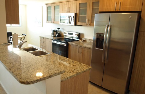 Sardinera Condo | PENTHOUSE CONDO | BEAUTIFUL | 3 BEDS | 3 BATHS | 2 LEVELS | MAGNIFICENT VIEWS