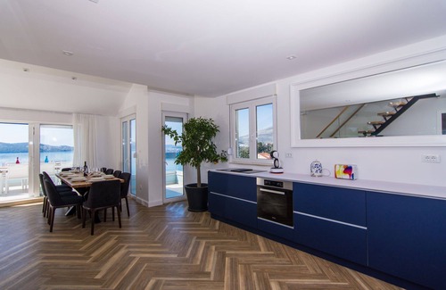 Trogir Apartment | Penthouse Deep Blue near Trogir