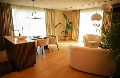 Pantelimon Apartment | Penthouse Lebada Lake View