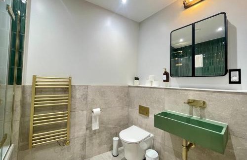 Fulham Broadway Apartment | Penthouse Peaceful 2 Bed Fulham West Kensington