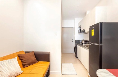 Diliman Condo | Penthouse Studio in the biggest Fitness & Family Complex - Fast Wifi/Netflix!