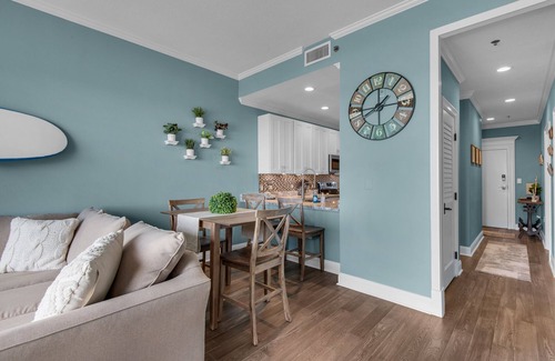 Fort Walton Beach Apartment | Penthouse unit with amazing views and no cleaning fee!