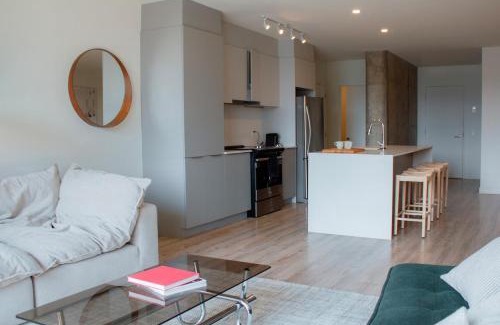 Cite Multimedia Apartment | Penthouse with pool and parking