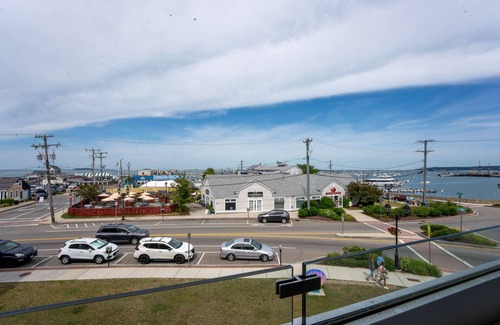 Plymouth Cultural District Apartment | Penthouse with Private Roofdeck on Plymouth Harbor