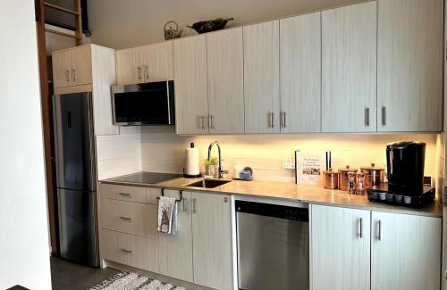 Okanagan-Similkameen Apartment | Penticton Getaway Carriage House - Great Location! Private!
