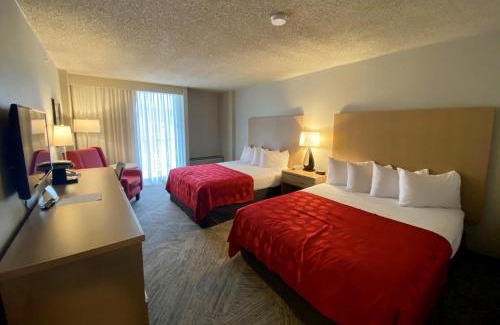 Okanagan-Similkameen Resort | Penticton Lakeside Resort