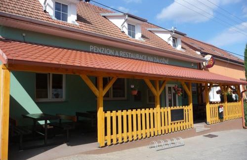 Kobyli House | Penzion a Pizzerie Na Záložně
