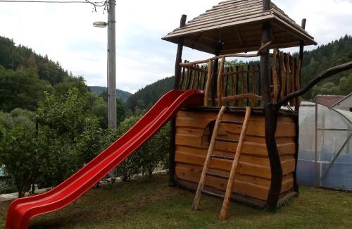 Becov nad Teplou House | Penzion Apartmány Bečov