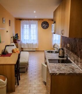 Louny House | Penzion Na Hradbách