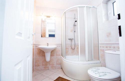 Nove Mesto nad Metuji House | PENZION NA VÝSLUNÍ