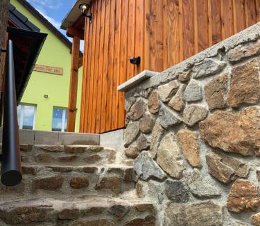 Lenora Hotel | Penzion Pod pecí