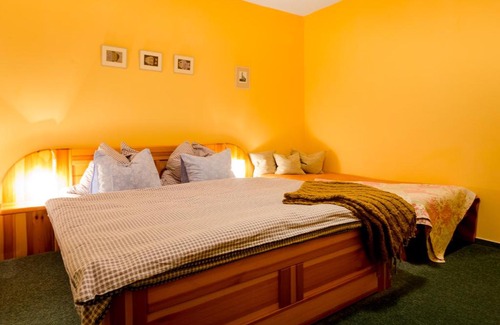 Suchdol nad Luznici House | Penzion u lípy