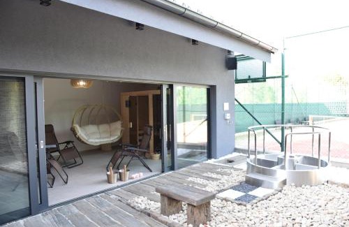 Blatnicka House | Penzion Víno Hruška Blatnička