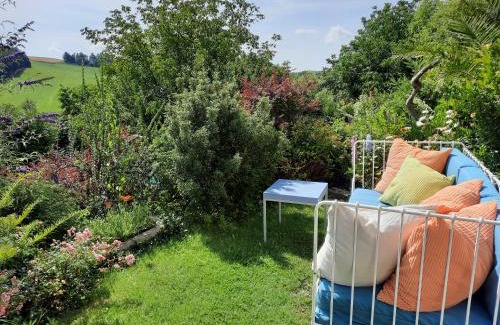 Zlata Koruna House | Penzion Zahrada nad řekou, restaurace a kavárna - PARKOVÁNÍ GRÁTIS