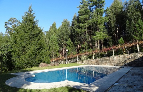 Meis House | Pequeño Pazo Gallego del Siglo Xviii con Piscina