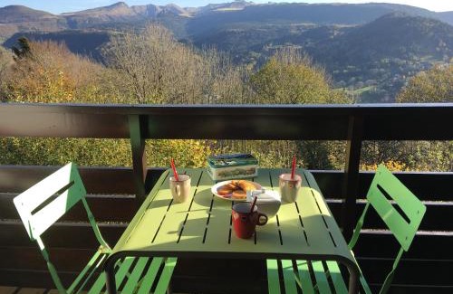 Murat-le-Quaire Apartment | Perce-neige
