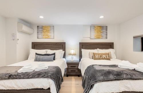 West Bellevue Apartment | Perch - Bellevue Splendor Fern Suite