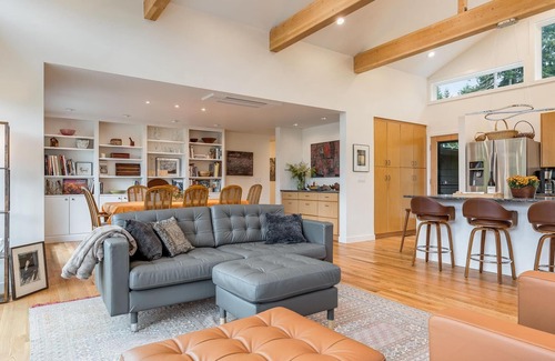 West Ridge House | Perch - Cozy Vino Valley Vista Home with views & parking