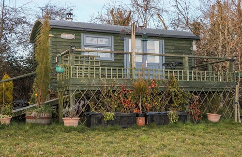 Hadlow Down Cottage | PERCH HUT, pet friendly, character holiday cottage in Crowborough