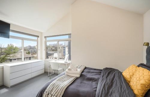 Minor House | Perch - Marion Manor 13