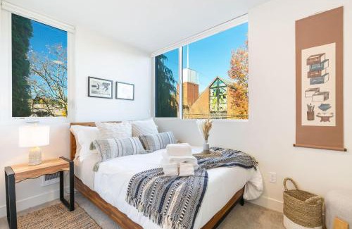 North Queen Anne House | Perch - The Ashworth 67
