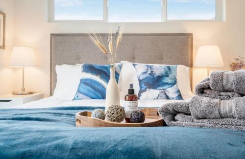 Lower Queen Anne House | Perch - Traveler's Gem