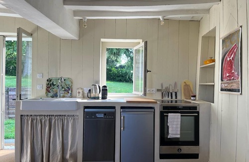 Verrieres House | Perche house surrounded by greenery at the edge of the wood, rémalard, golden triangle