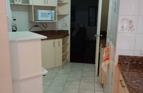 Leuro Apartment | Perfect 3-bedroom, 2 bathroom apartment with WiFi in Miraflores.