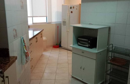 Leuro Apartment | Perfect 3-bedroom, 2 bathroom apartment with WiFi in Miraflores.