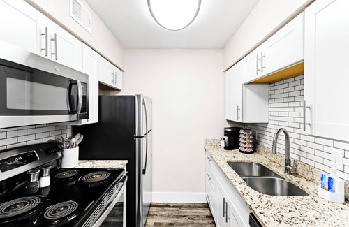 South Arlington Apartment | Perfect Arlington Retreat Walk to ATT Stadium and SixFlags