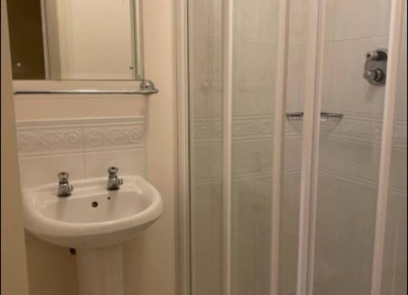 Tralee Apartment | Perfect Base to explore the Wild Atlantic Way Centrally located apartment with all bedrooms enusite
