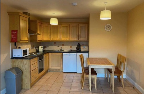 Tralee Apartment | Perfect Base to explore the Wild Atlantic Way Centrally located apartment with all bedrooms enusite